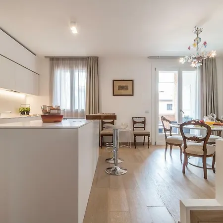 Villa Botanical Boutique *